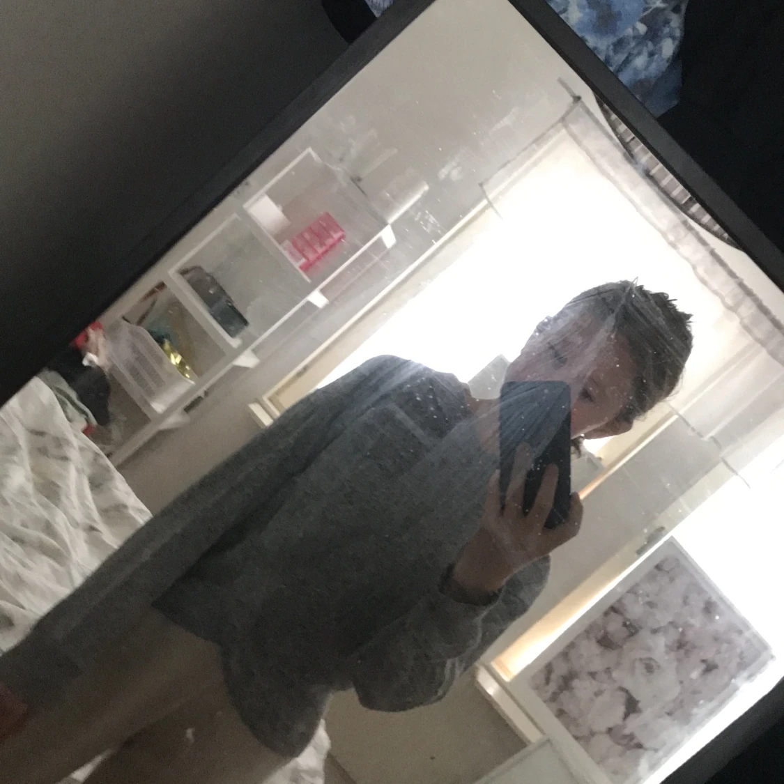 Grå hoddie i använt skick