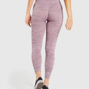 Gymshark  - Gymshark adapt animal Seamless leggings. Knappt använda. Mycket bra kvalite.  
