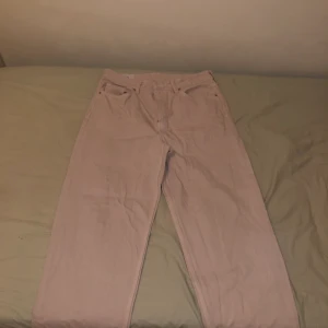 Hm jeans  - Hm loose fit jeans, knappt använda 