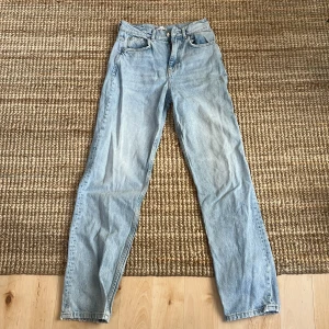 Raka jeans  - Bra skick, storlek 34