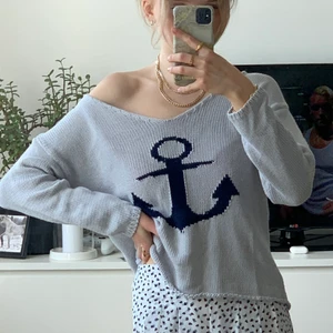 Stickad tröja till sena sommarkvällar - Superfin stickad tröja från bondelid i storlek M. Använde mycket förra sommaren men har annat jag använder mer nu. Superfint skick och funkar till nästan allt. Jag har vanligtvis S i tröja☺️💕