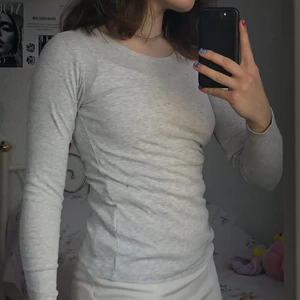 Tröjor - Har använt dessa ganska mycket. Köpta på New Yorker. Båda för 40, en för 25