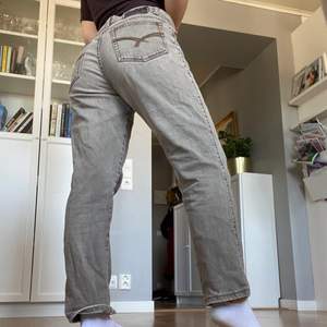 Snygga trendiga retro Jeans i Strl M! 🐚🐚🌺