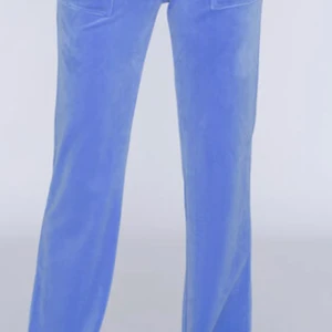 Juicy couture  - Söker juicy couture byxor (dem på bilden) i storlek xxs  för ungefär 450-700, ink frakt ❤️