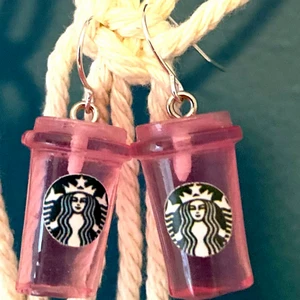 Starbucks örhängen ☕️☕️ - Nickelfria krokar och fri frakt ☕️🤎