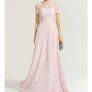 Balklänning  - Klänning köpt från jjs house men aldrig kommit till användning. Endast testad och alla lappar sitter kvar. Klänningen är måttbeställd vilket syns på sista bilden. Byst : 82cm och midja: 70cm. Vadderad vid brösten.  Köpt för 1840kr. Skriv gärna vid funderingar☺️