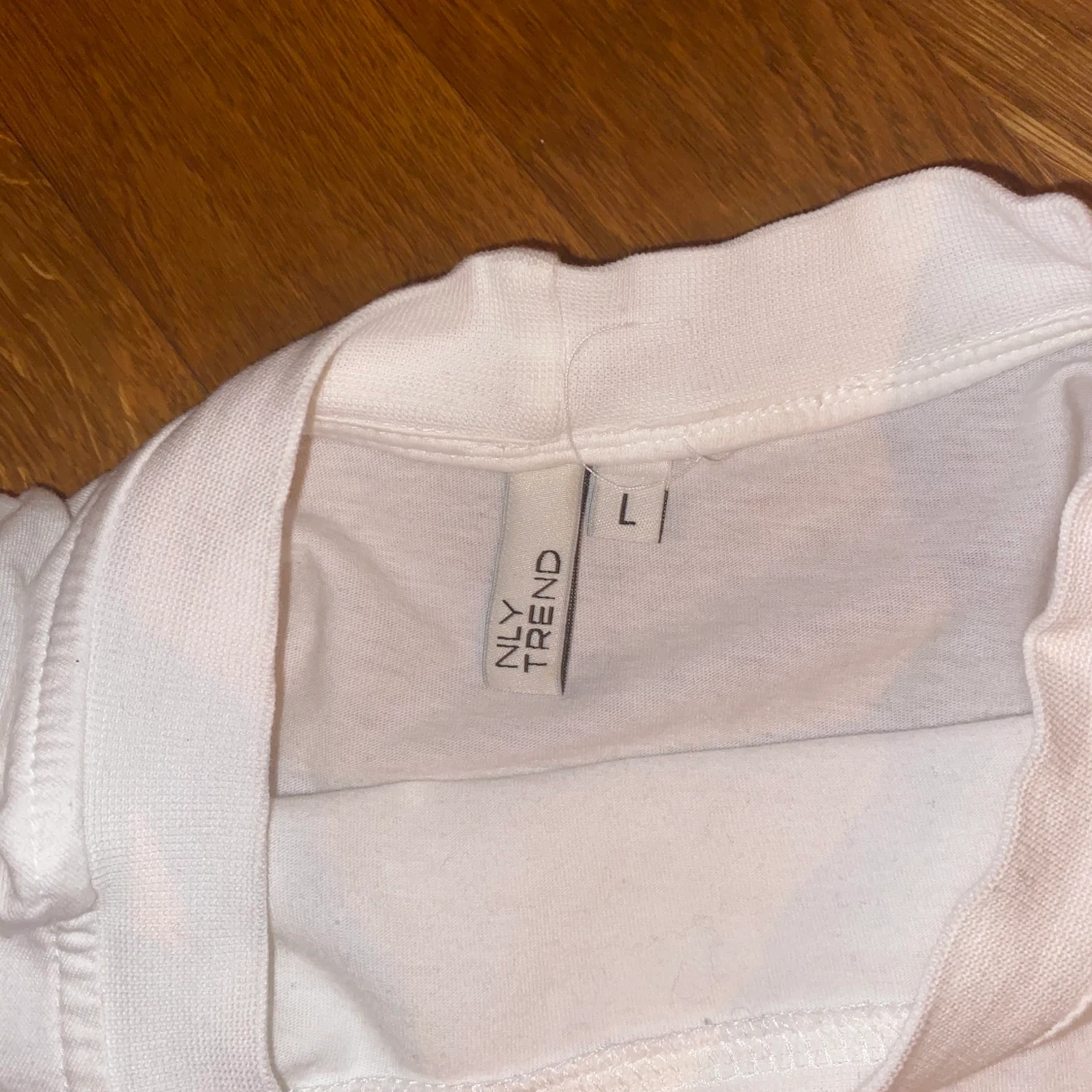 Enkel vit tshirt - 90