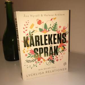 Kärlekens språk skriven av Åsa Nyvall & Helene Arkhem