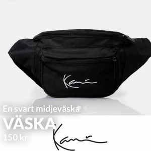 Midjeväska  - Detta är en svart midjeväska som jag köpte i vintras. Jag har använt den fåtal gånger. Ni ser på andra bilden storleken på den 🙂