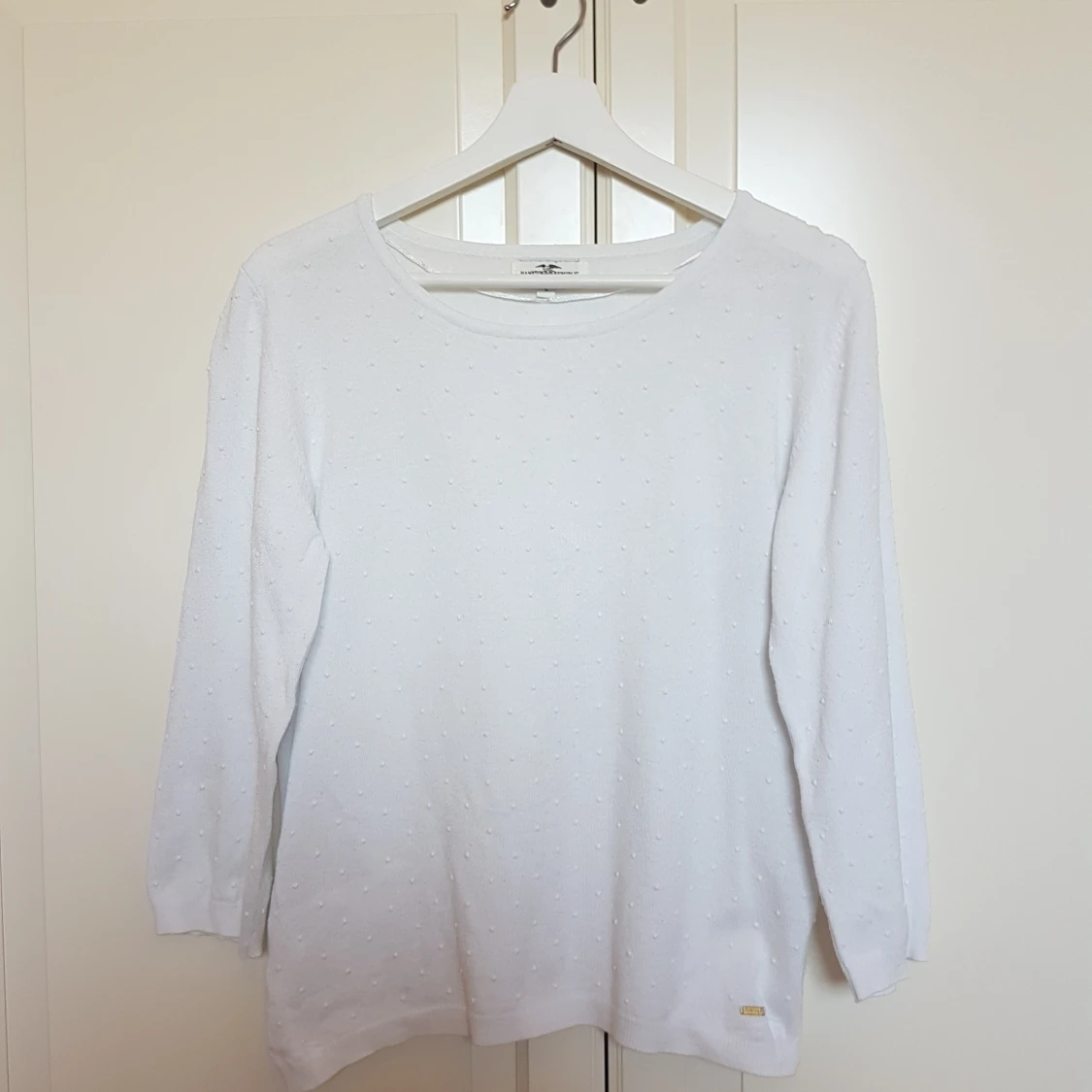 Vit stickad tröja med trekvartsärm - 90