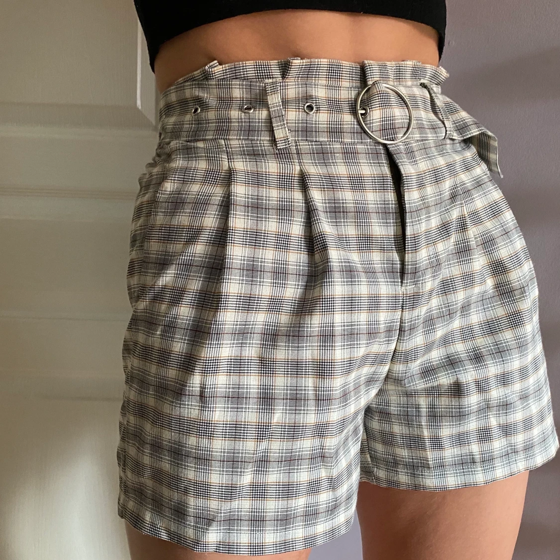 Rutiga shorts med skärp - 90