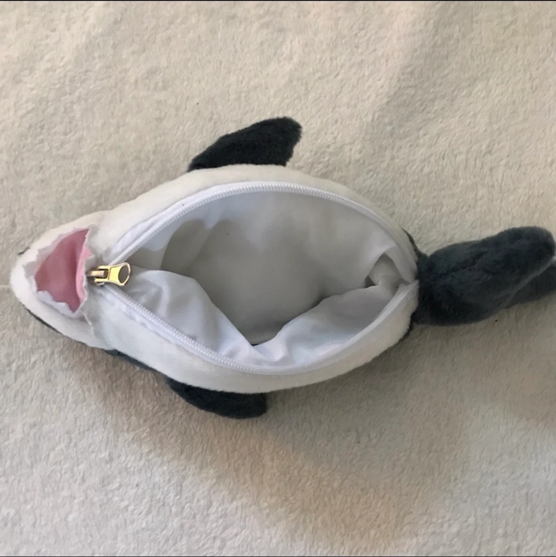 Gulligt pennfodral med en haj!  - 90