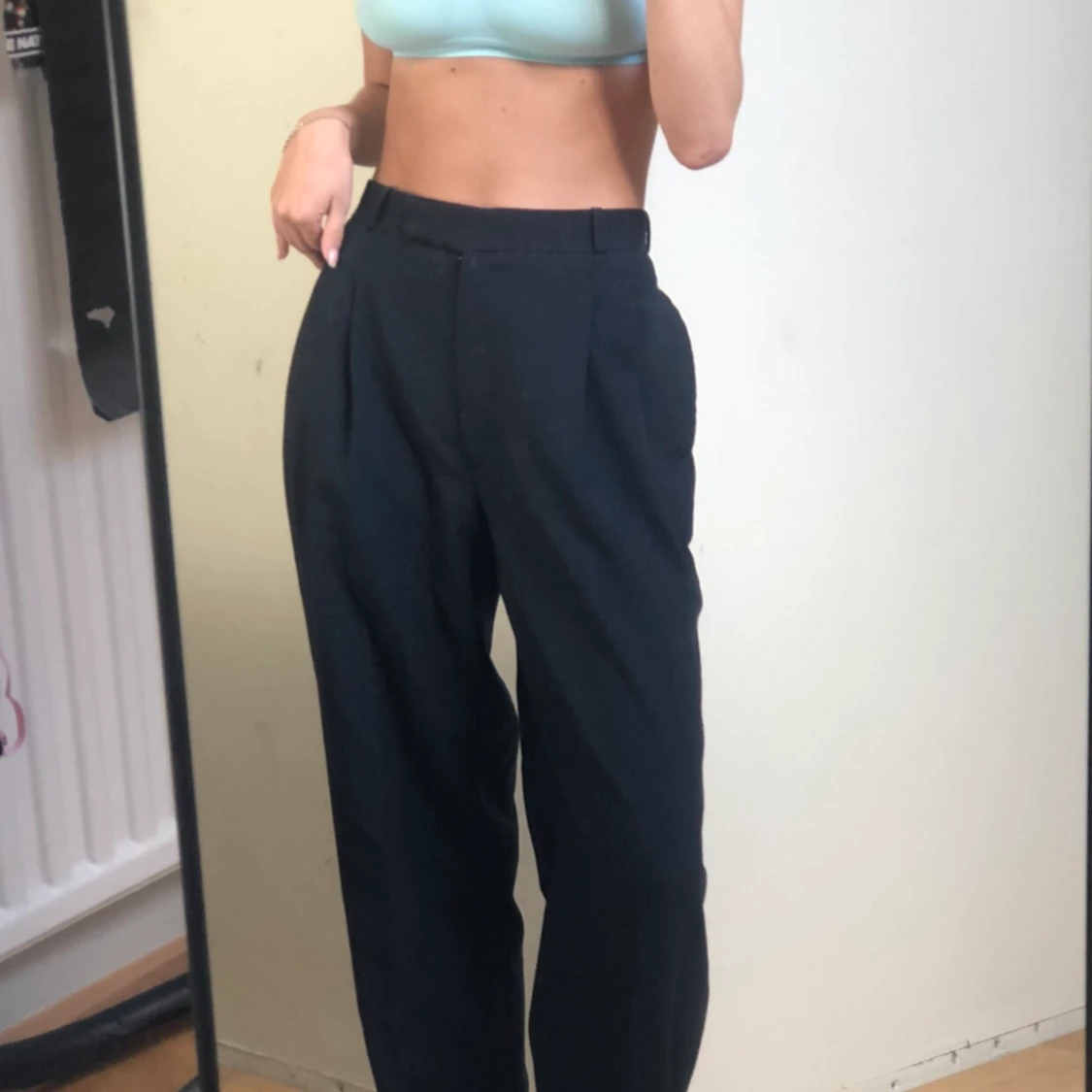 Mörkblå kostymbyxor