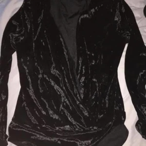 Body strl M - En helt oanvänd body med lappen kvar!