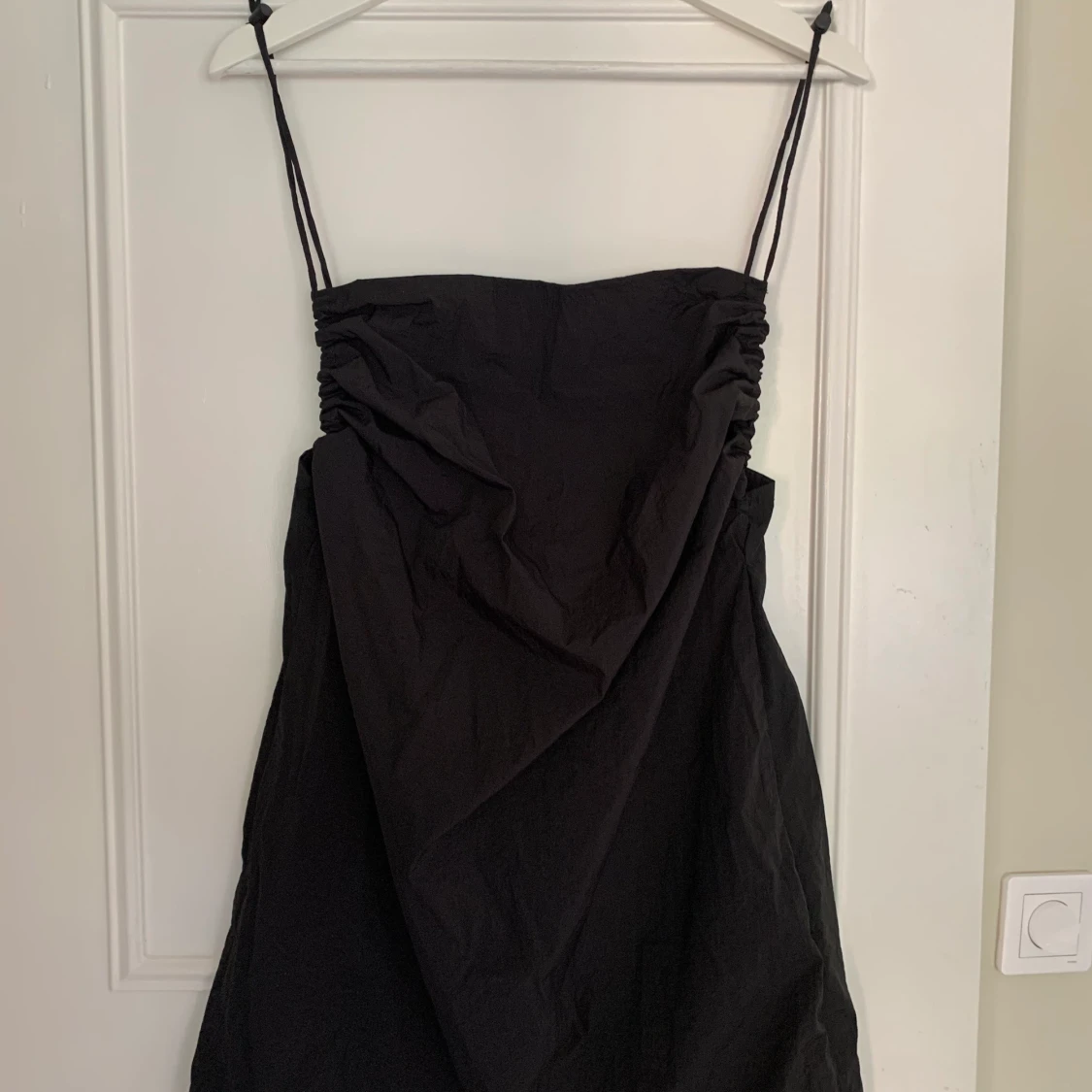 Svart klänning från Zara - 90