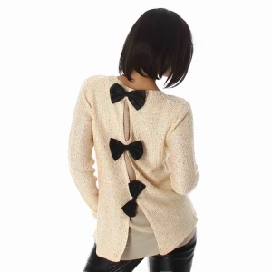  - https://nellasshop.com/products/glittertroja-fran-jela-london-beige  Fri frakt  NY