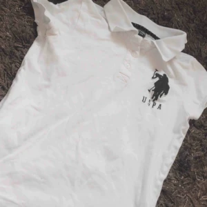  - T-shirt från U.S. POLO ASSN, använd fåtal gånger 