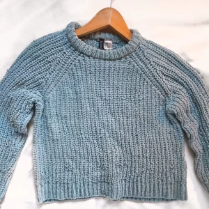  - Supermysig stickad tröja från H&M Divided i XS. 