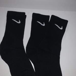 Oanvända Nike strumpor💜säljer 2 par Nike strumpor,50+frakt