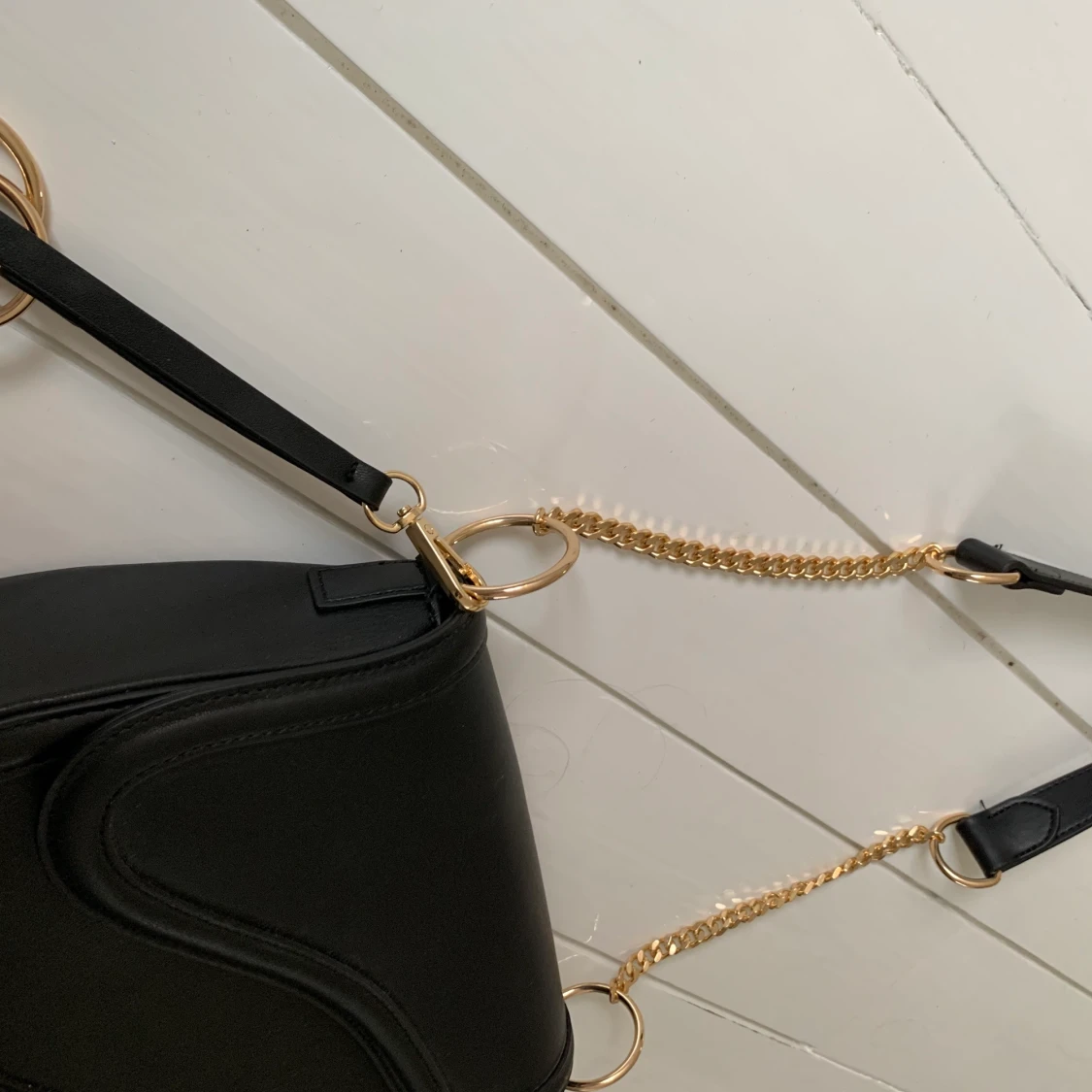 Sadle bag från Gina Tricot. Mkt bra skick!! Så fin..💕 - 91