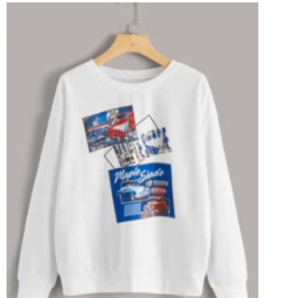 Enkel snygg sweatshirt från SHEIN, storlek M, budet ligger på 120 kr + frakt. Hoodies.