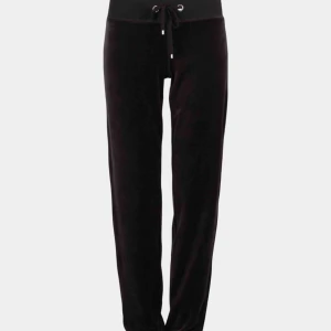  - Köptes för 250kr säljer 140 kr, frakt tillkommer vid intresse skriv kan skicka bild, ganska nya i bra skick! 