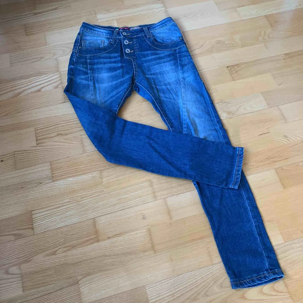 Please jeans i bra skick Storlek XXS  Model: P78  Kan skickas mot frakt!. Jeans & Byxor.