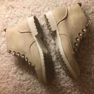  - Fina skor till våren. Använda Max 3ggr. 