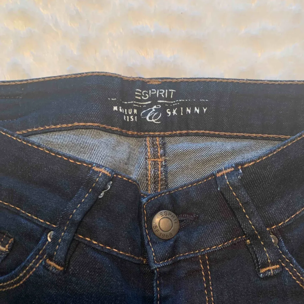 Esprit jeans skinny storlek 27/30 som nya. Jeans & Byxor.