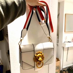  - Säljer pga platsbrist samt använder för sällan.. Hämtas i Stockholm eller skickas mot frakt