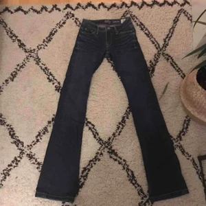 - Mörkblåa bootcut jeans från JC (crocker) i modellen PEP!BOOT💚använda typ 1 gång💥frakt 65kr