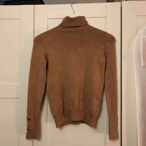  - Använt ett fåtal gånger! Är i mycket bra skick 🧵  Frakten ingår 📬