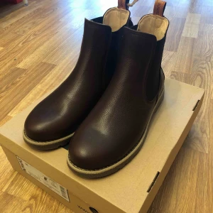  - Helt nya ekologiska Kavat kängor