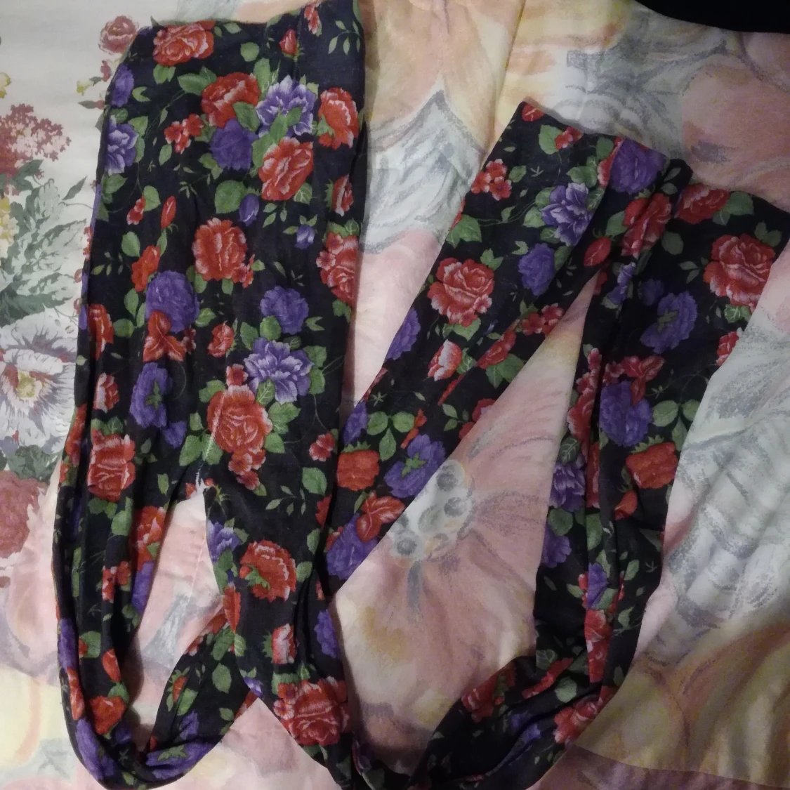 Blommiga strumpbyxor