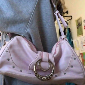  - as söt väska ! köpt på humana 