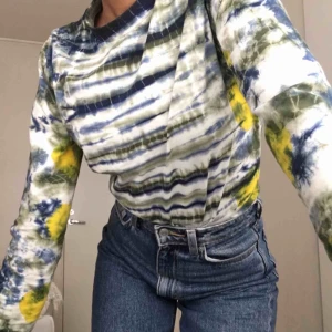  - Long sleeve topp från Weekday ✨