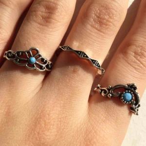 Ringar - 3 st ringar 16 mm i diameter. Skriv till mig vid intresse eller om du har några frågor☀️ Fraktkostnad tillkommer! 