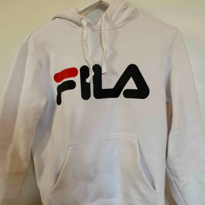  - Filatröja i XS, använd få gånger så i väldigt bra skick 💕 Passar även S och M beroende på hur man vill att den ska sitta