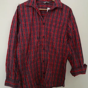 Skjorta - Oanvänd skjorta 