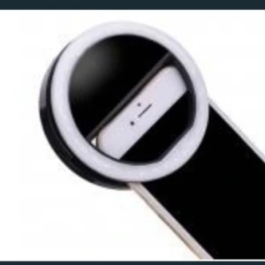  - "Selfie ljus" batteri medföljer inte 