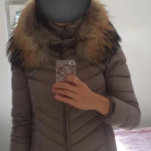  - Pris kan diskuteras vid snabbaffär.  Storlek S, använd få tal gånger eftersom att det inte passat mig. 