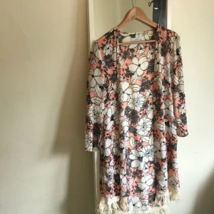 - Tunika/kimono från zara