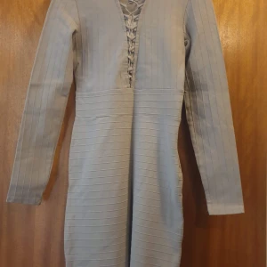 Klänning  - Klänning  xs  super fin  