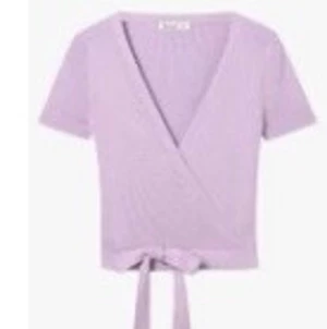 Super fin topp - Helt ny topp aldrig använd förutom när bilden är tagen!😍