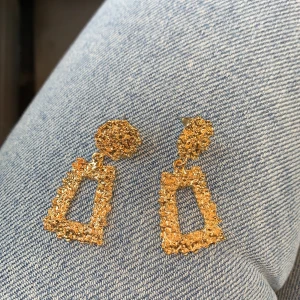 Örhängen - Örhängen i nyskick