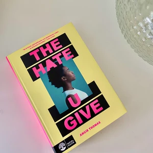 Bok - Oöppnad bok på svenska. HELT NY!! Betalning sker ENDAST med SWISH! TRYCK INTE KÖP NU!