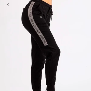 Mjukis- Maya Delorez  - Super sköna mjukis Storelk M från Maya Delorez!!