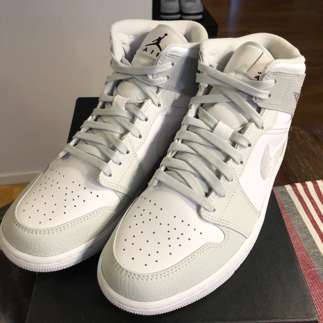 Jordan 1 Mid Camp 42,5