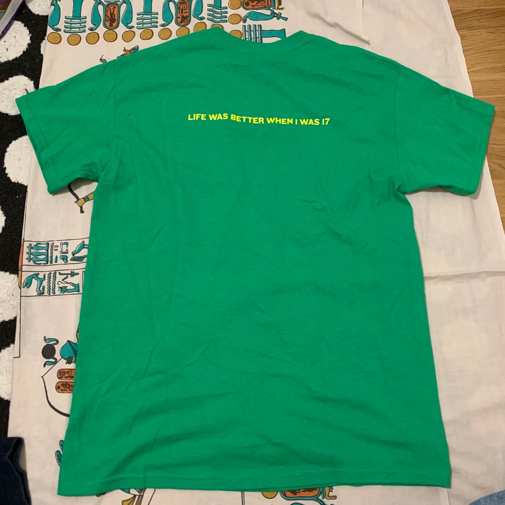 Jimi Somewhere t-shirt köpt på hans hemsida, använd 1 gång. T-shirts.