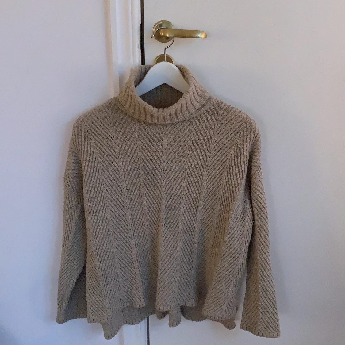 Tjock polotröja - 90